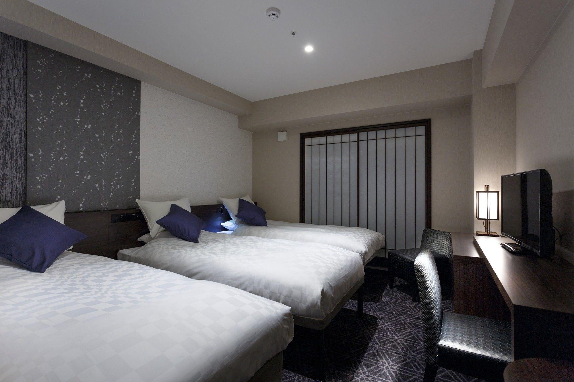 Osaka View Hotel Honmachi Bagian luar foto