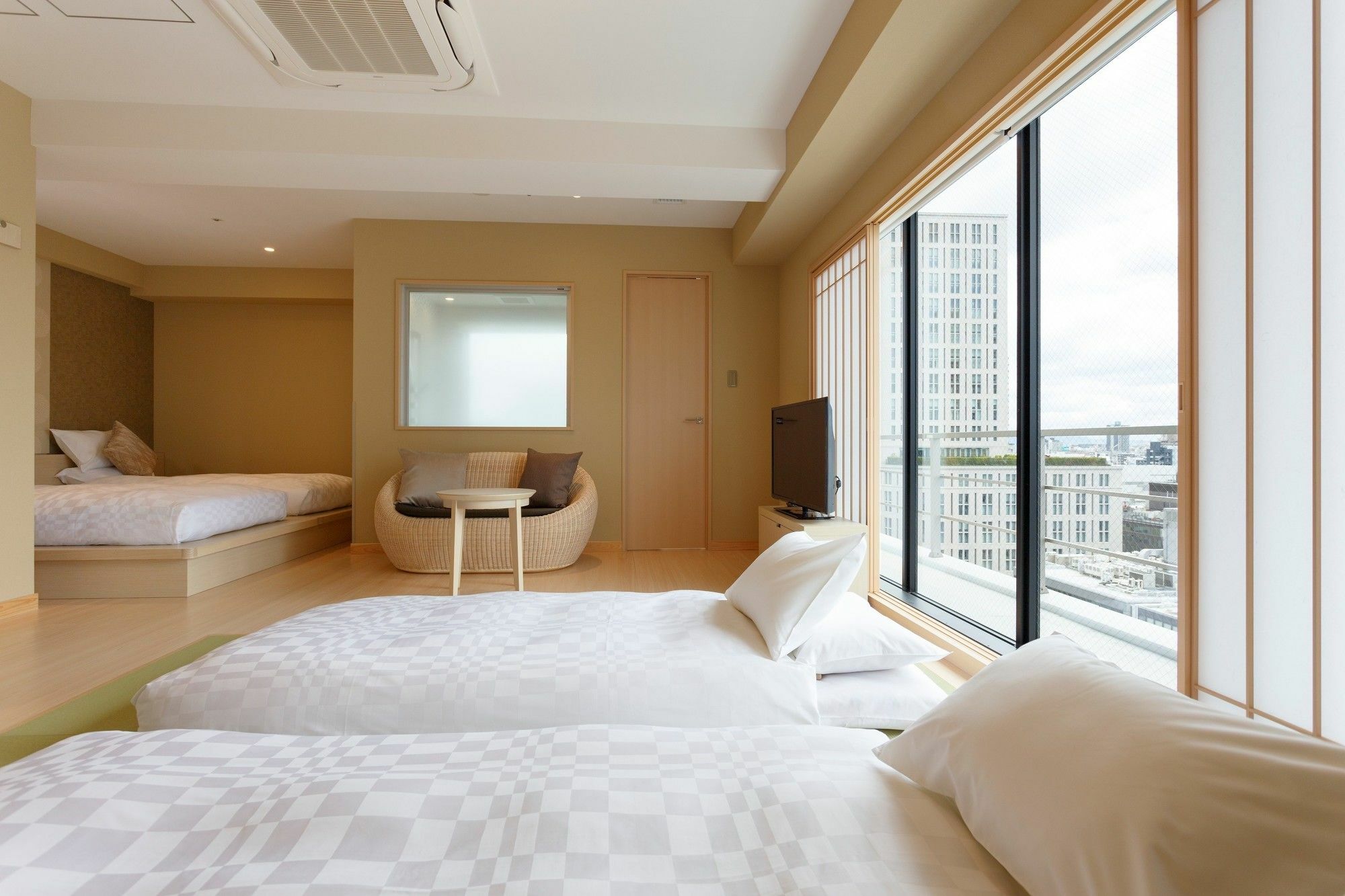 Osaka View Hotel Honmachi Bagian luar foto